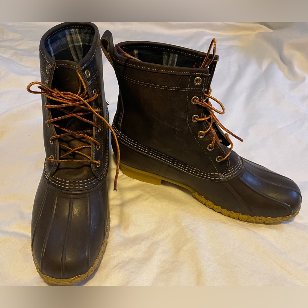 Men’s L.L. Bean Waterproof bean boots size 11